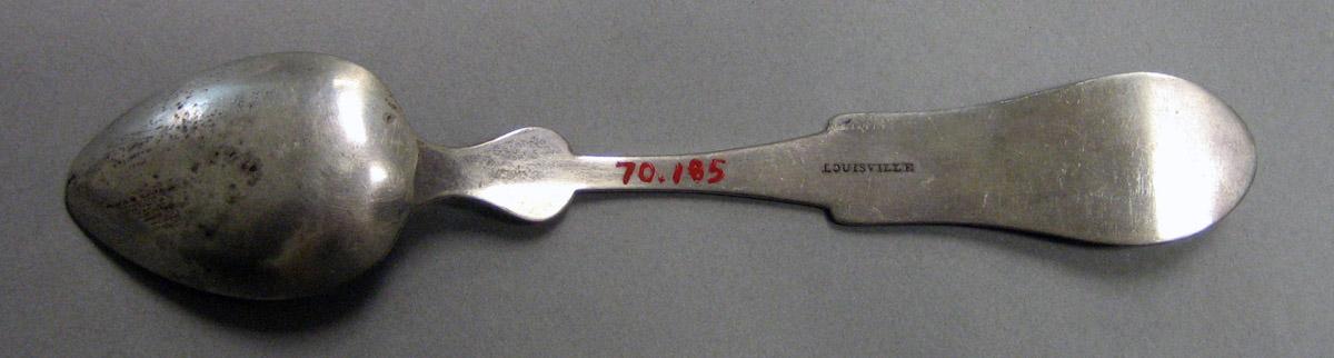 1970.0185 Teaspoon underside