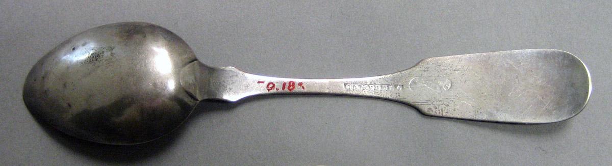 1970.0186 Teaspoon underside