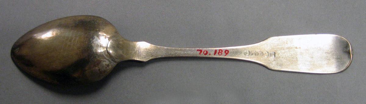 1970.0189 Teaspoon underside