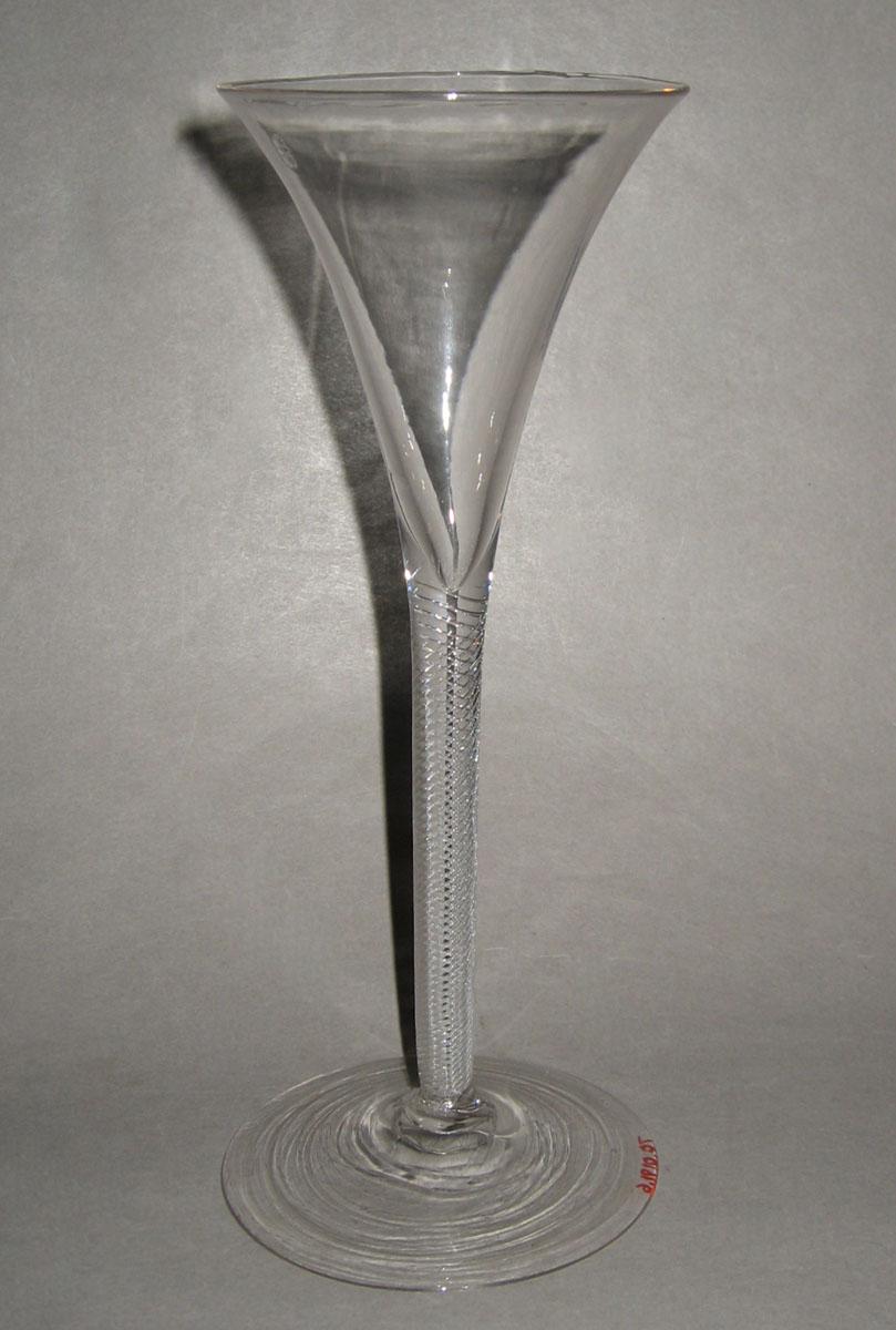 1970.0191.006 Lead glass wine glass