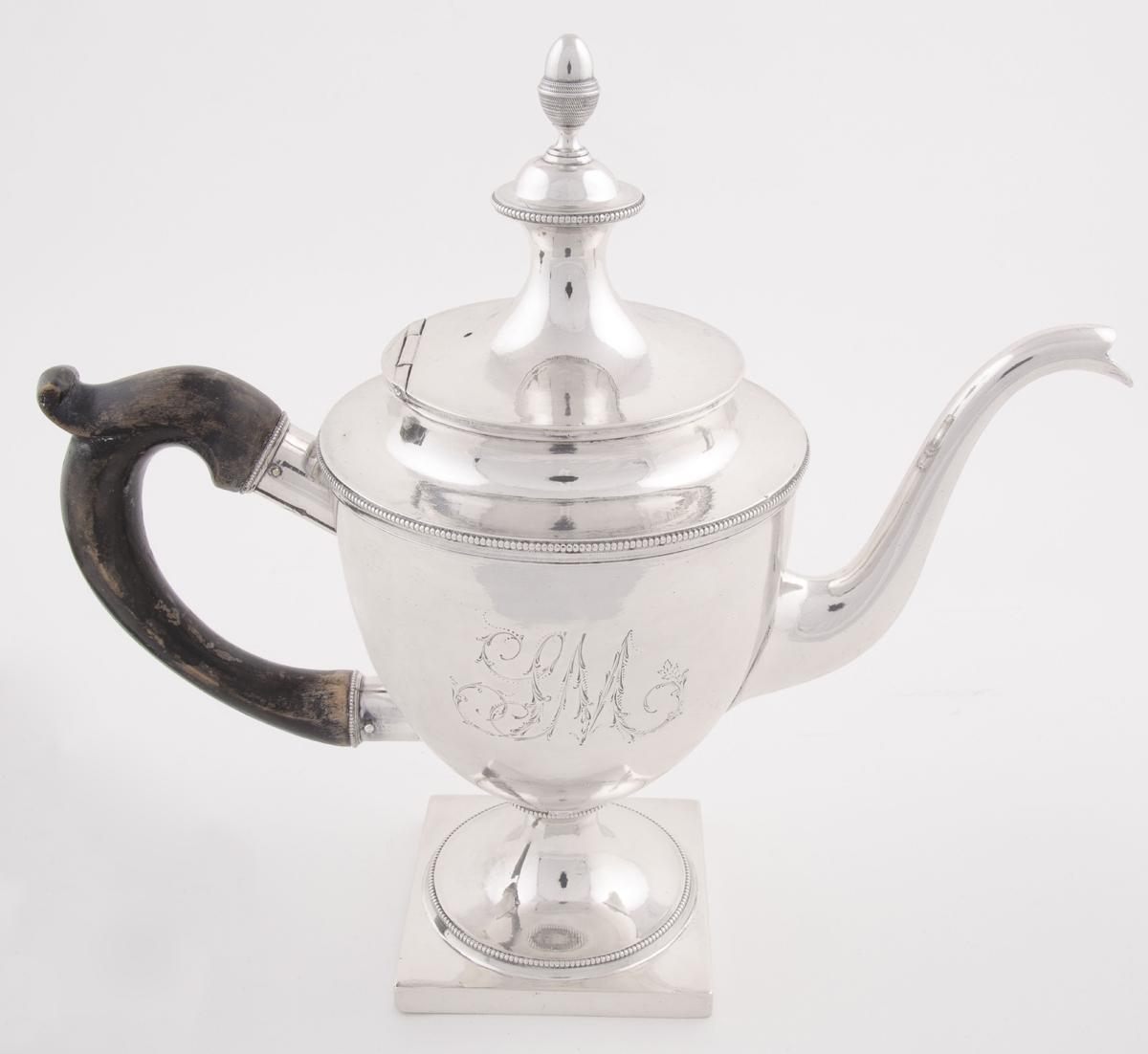 1970.0192.001 Teapot