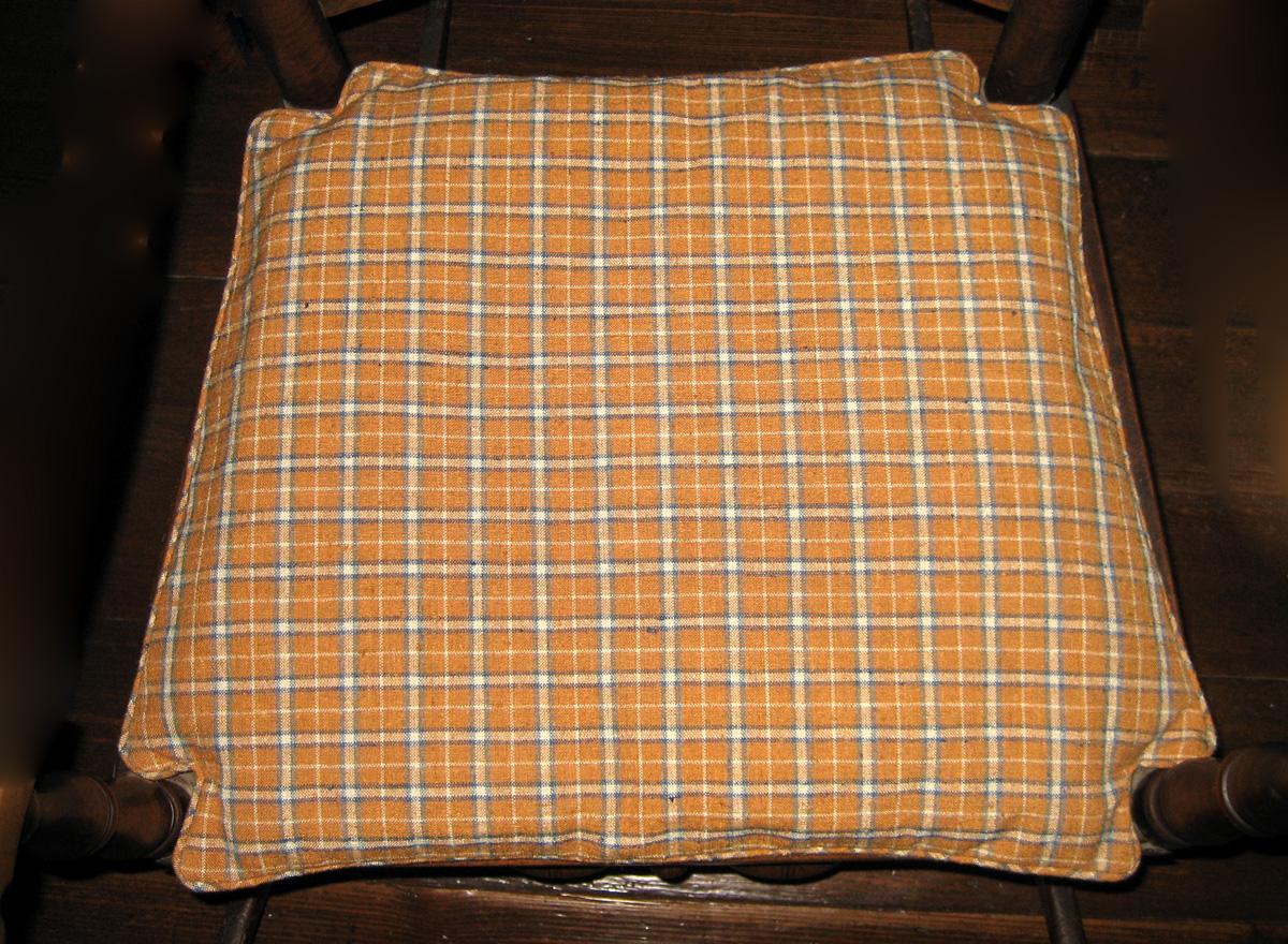 2009.5004 cushion for chair 1970.0198