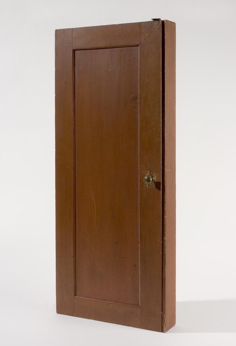 1970.0199 Hanging Spool Case