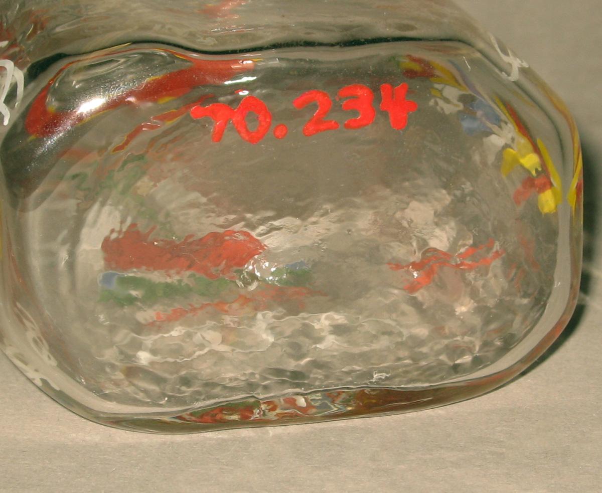 1970.0234 Glass flask (underside)