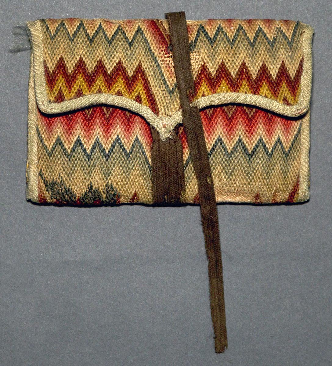 1970.0237 Pocketbook