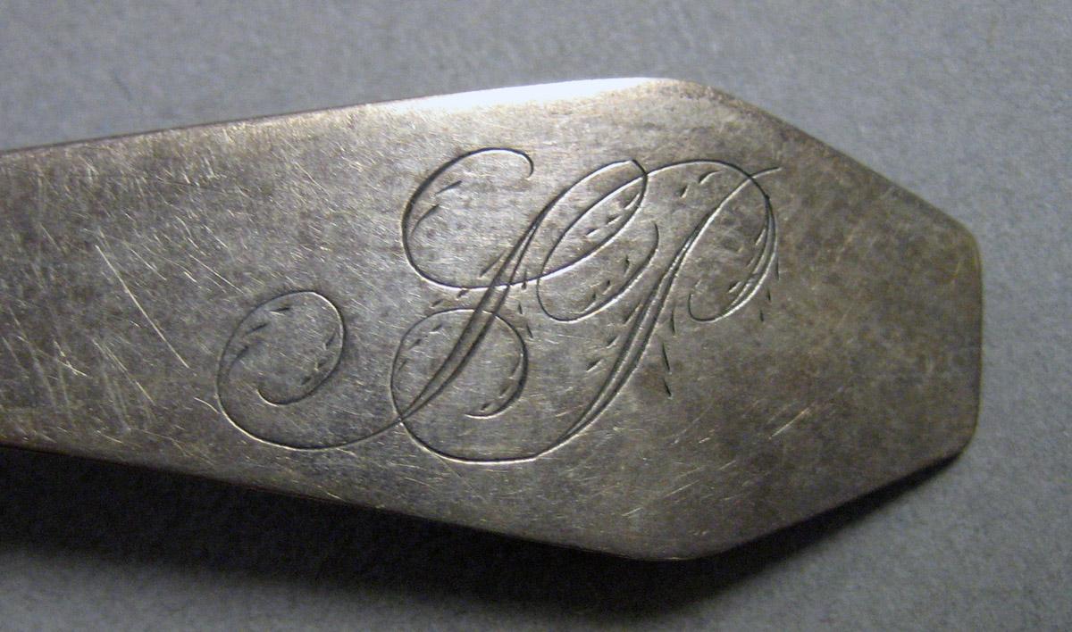 1970.0241 Teaspoon engraving