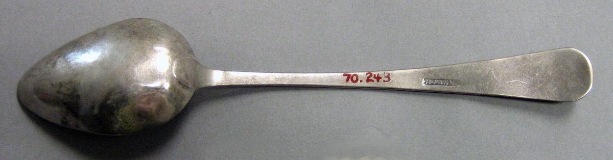 1970.0243 Teaspoon underside