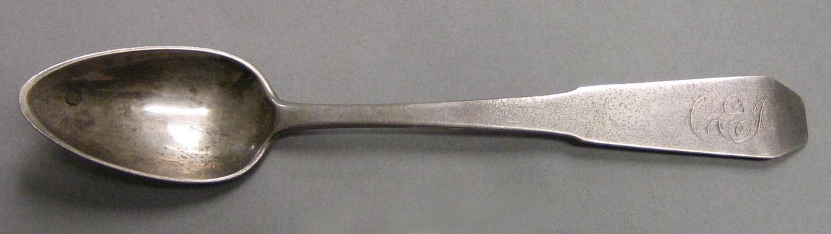 1970.0246 Teaspoon upper surface