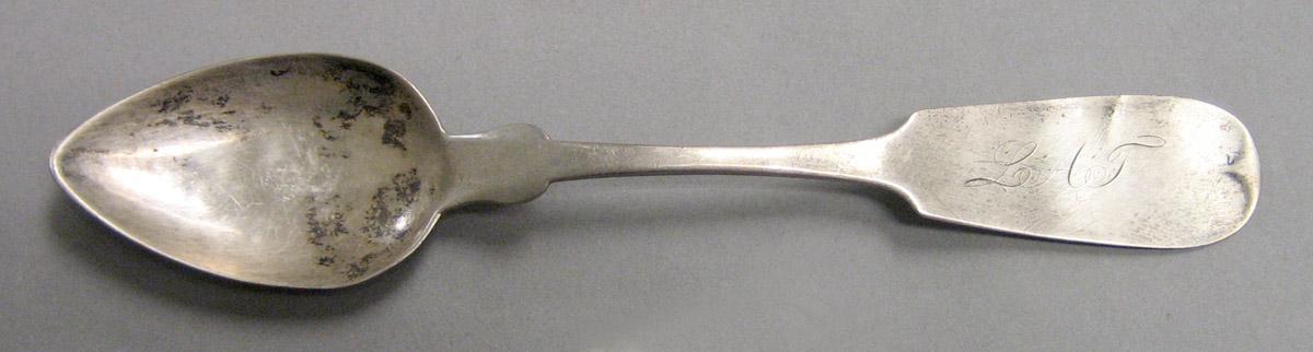 1970.0249 Teaspoon upper surface