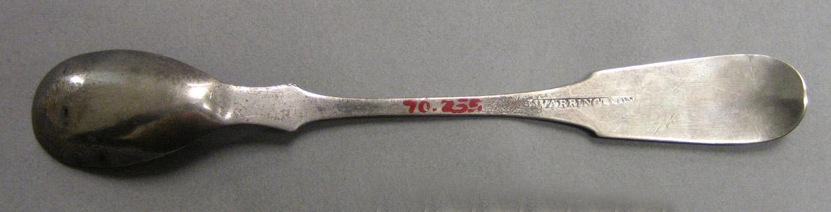 1970.0255 Mustard ladle underside