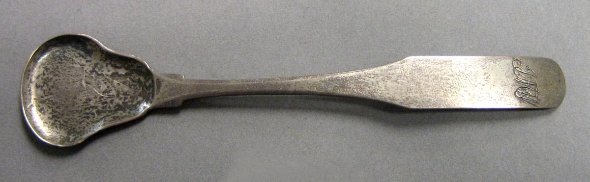1970.0256 Salt spoon upper surface