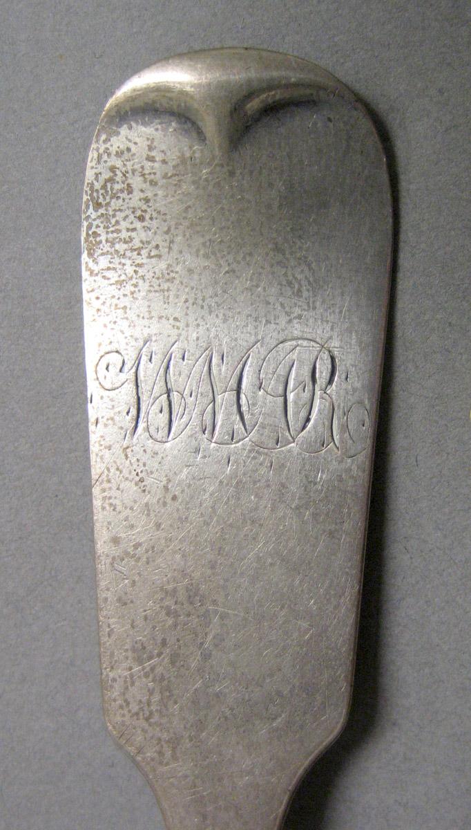 1970.0261 Teaspoon engraving