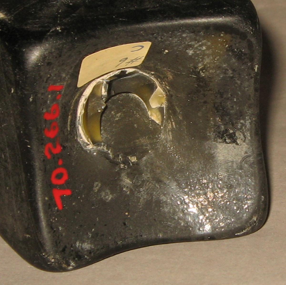 1970.0266.001 Glass case bottle (underside)