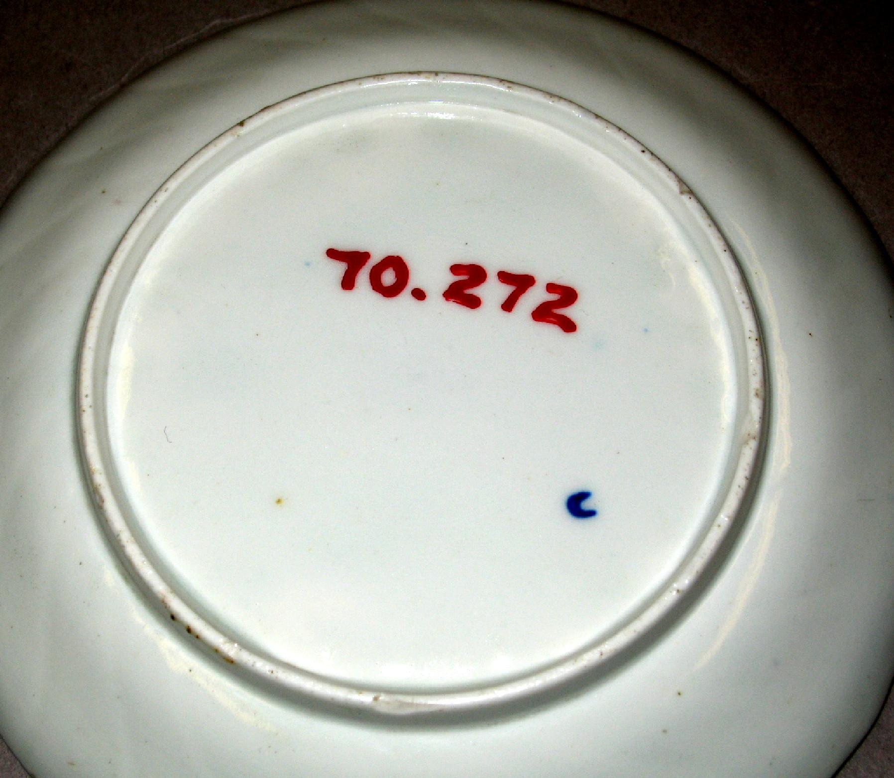 1970.0272 Worcester soft-paste porcelain saucer (mark)