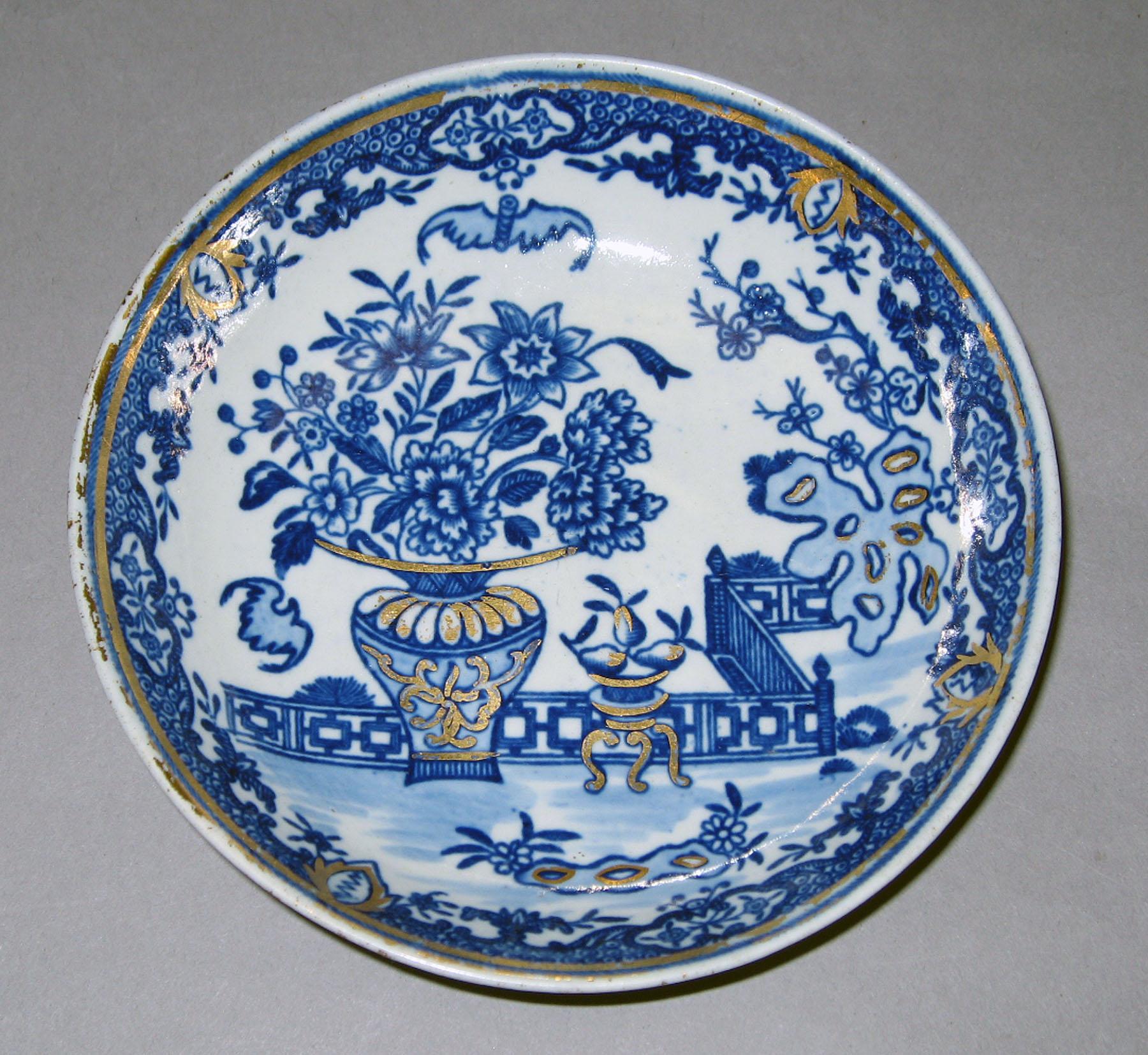 1970.0273 Worcester saucer