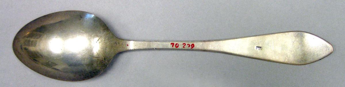 1970.0299 Silver Spoon underside