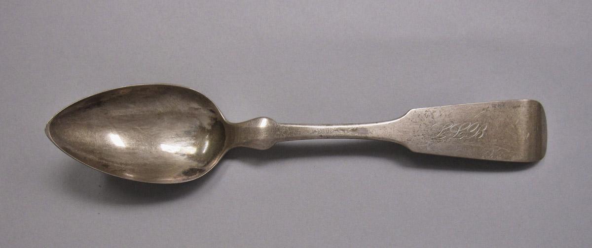 1970.0337 Spoon, upper surface