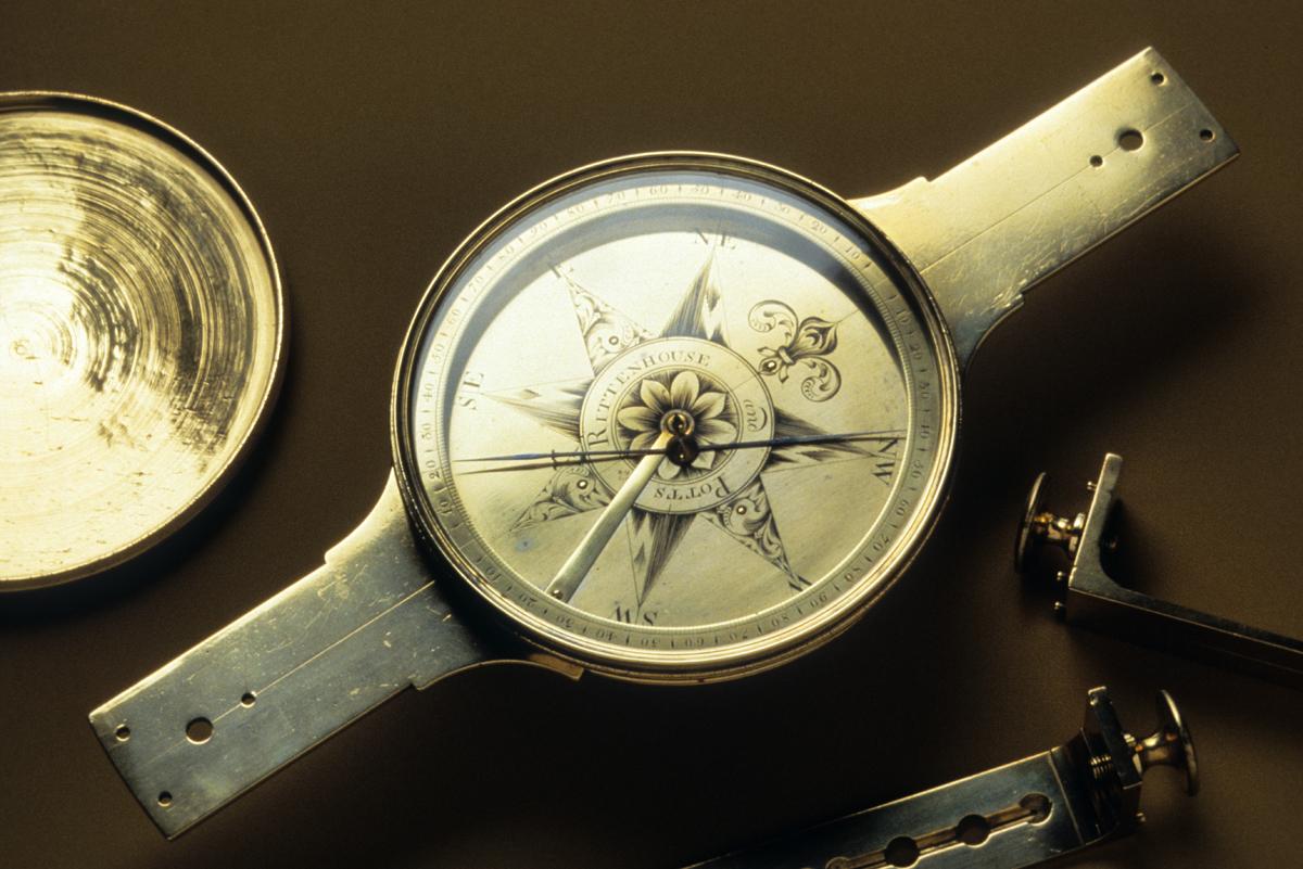 1957.0646 A-E Plain Compass, Cover and Sight