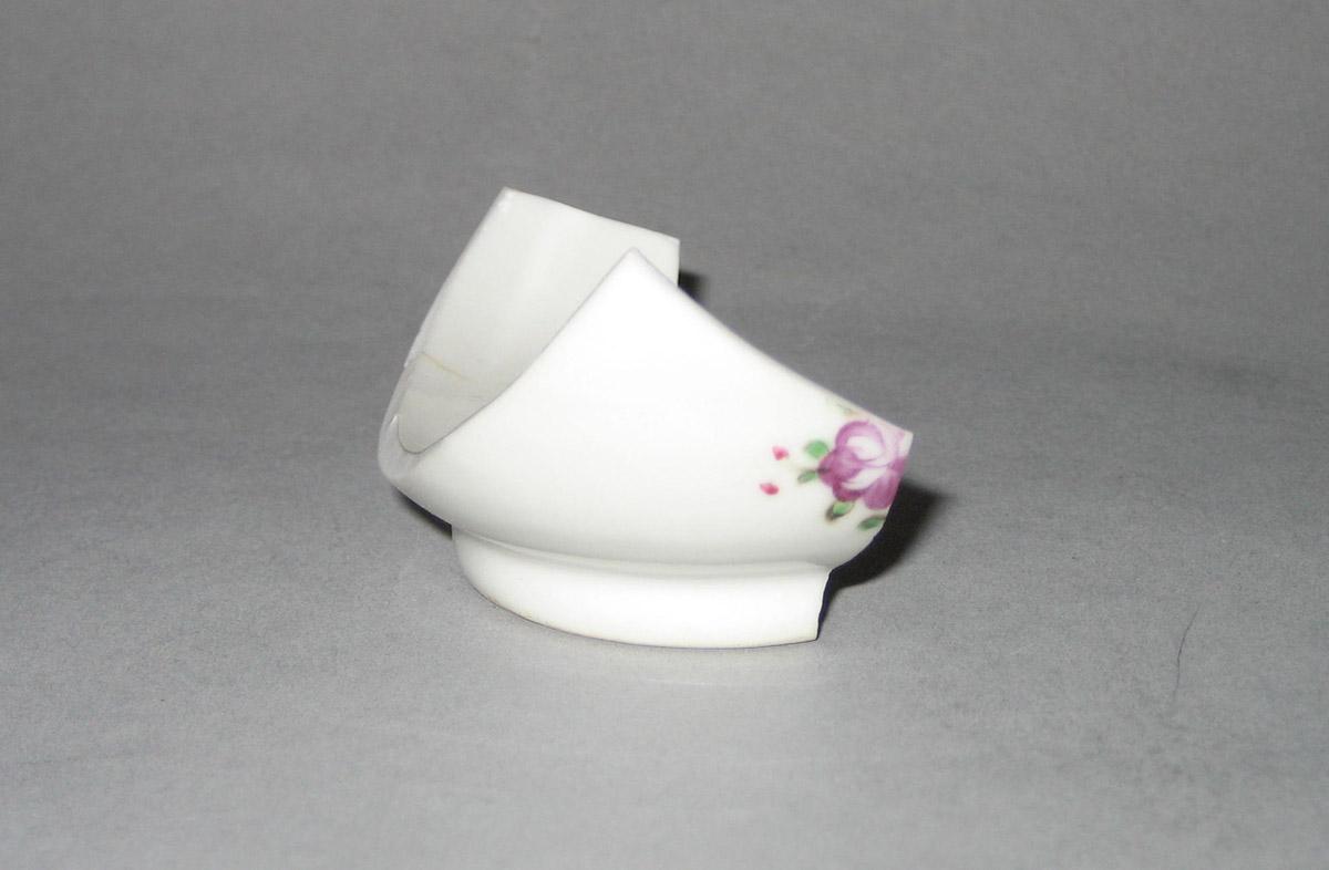 1970.0358 Teabowl fragment side