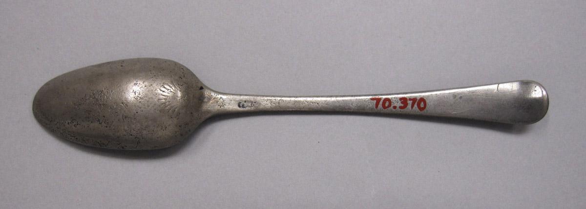 1970.0370 Spoon, underside