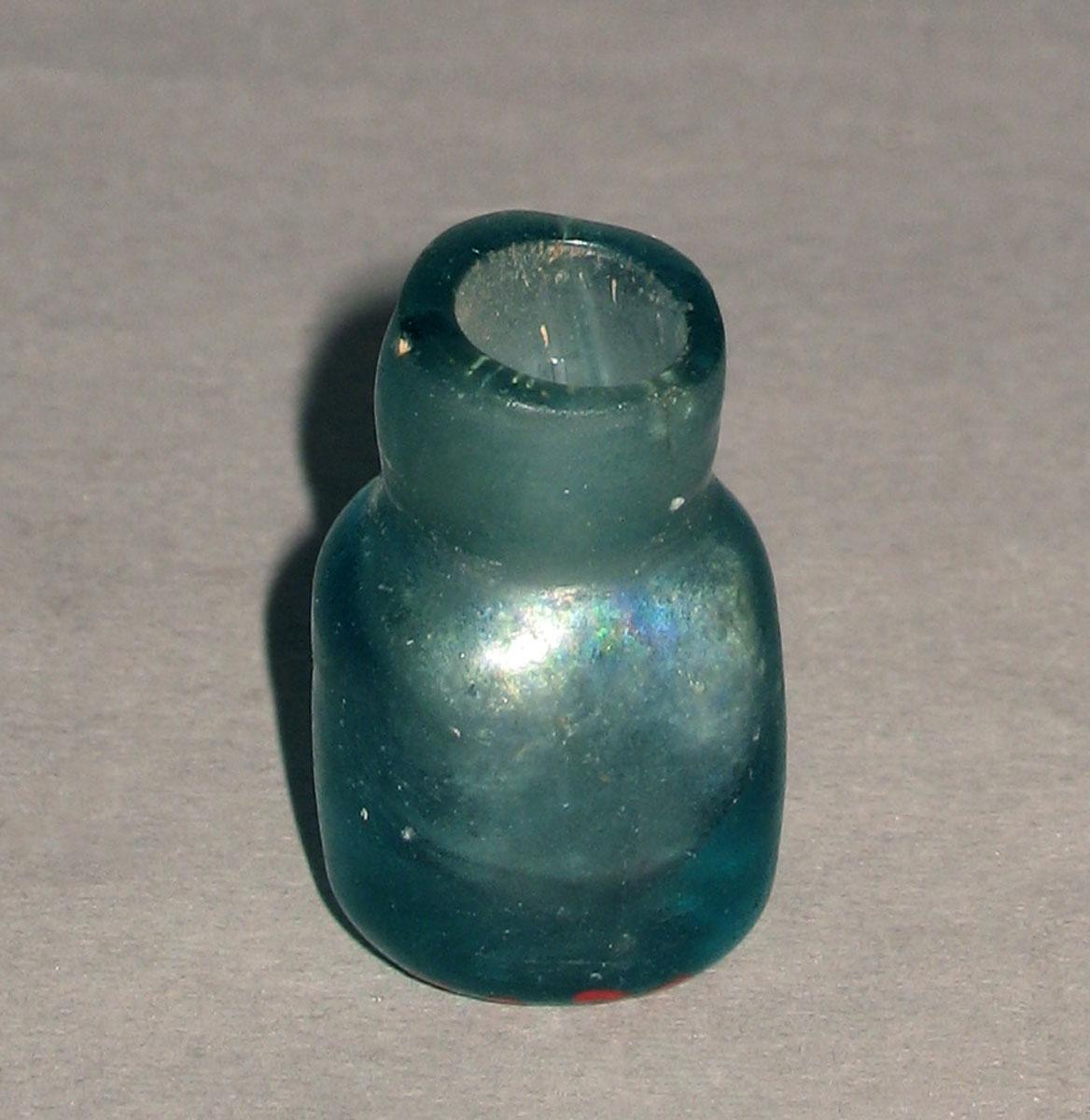 1970.0389 Miniature glass bottle