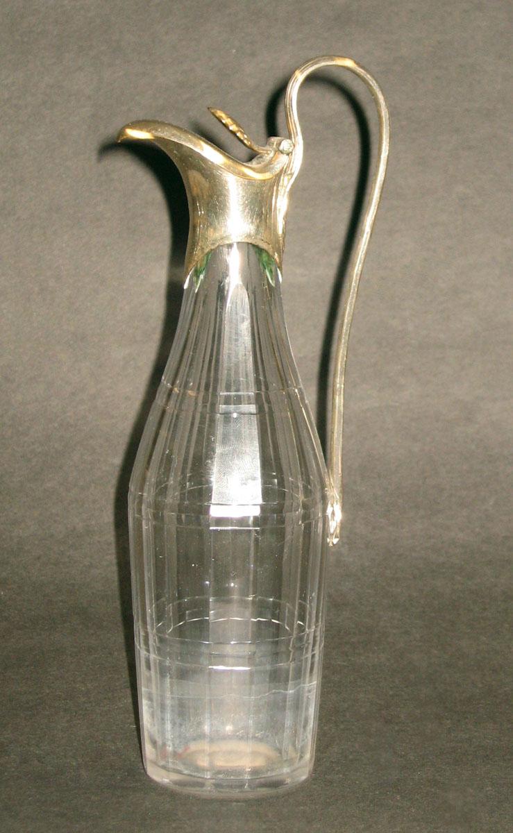 1970.0402 G Glass cruet with silverplate on copper fitting