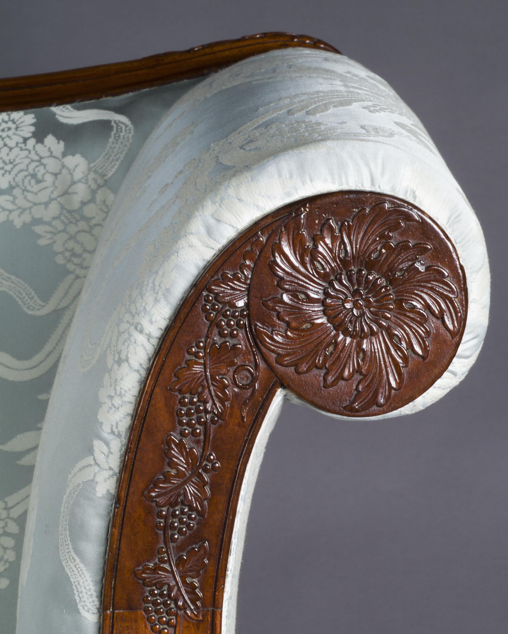 1957.0650 Sofa, detail 1