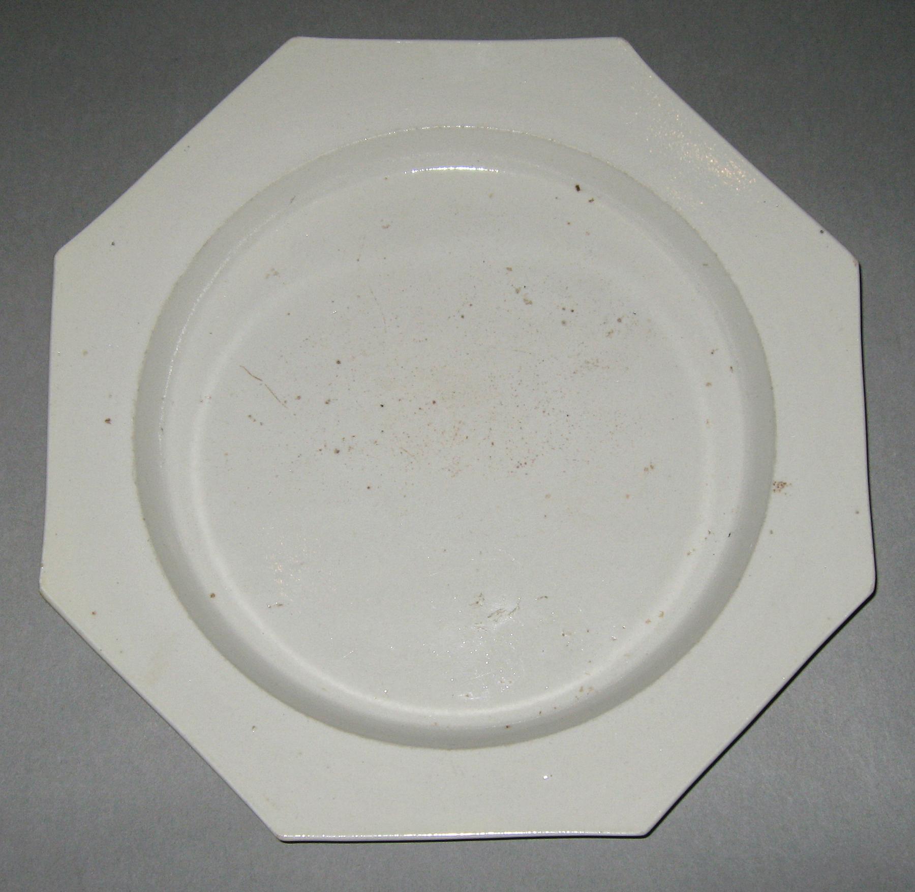 1970.0414.001 Plate