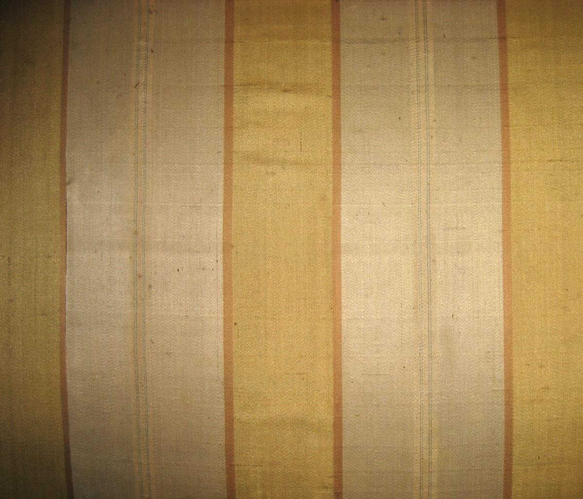 1957.0652 Fabric detail
