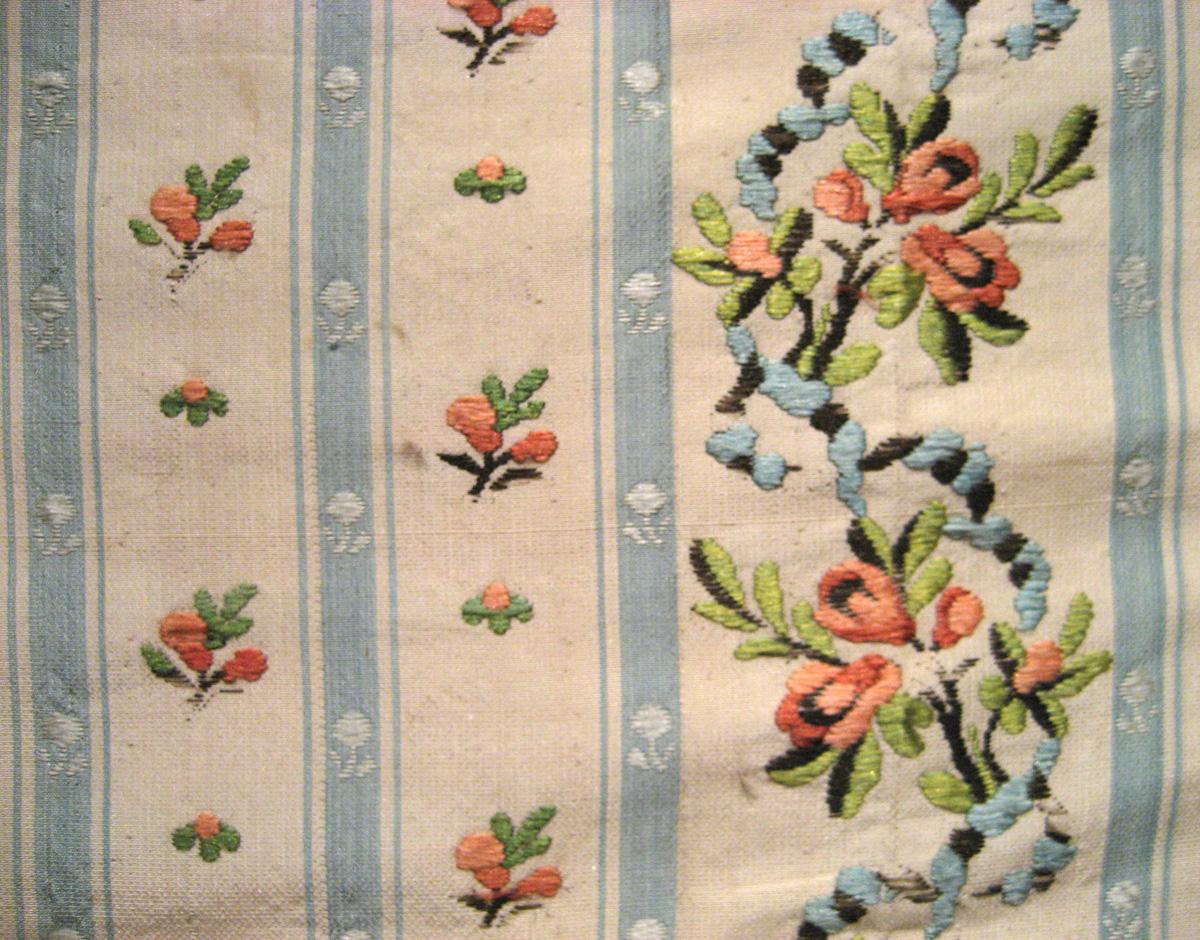 1957.0652 slip cover detail 2