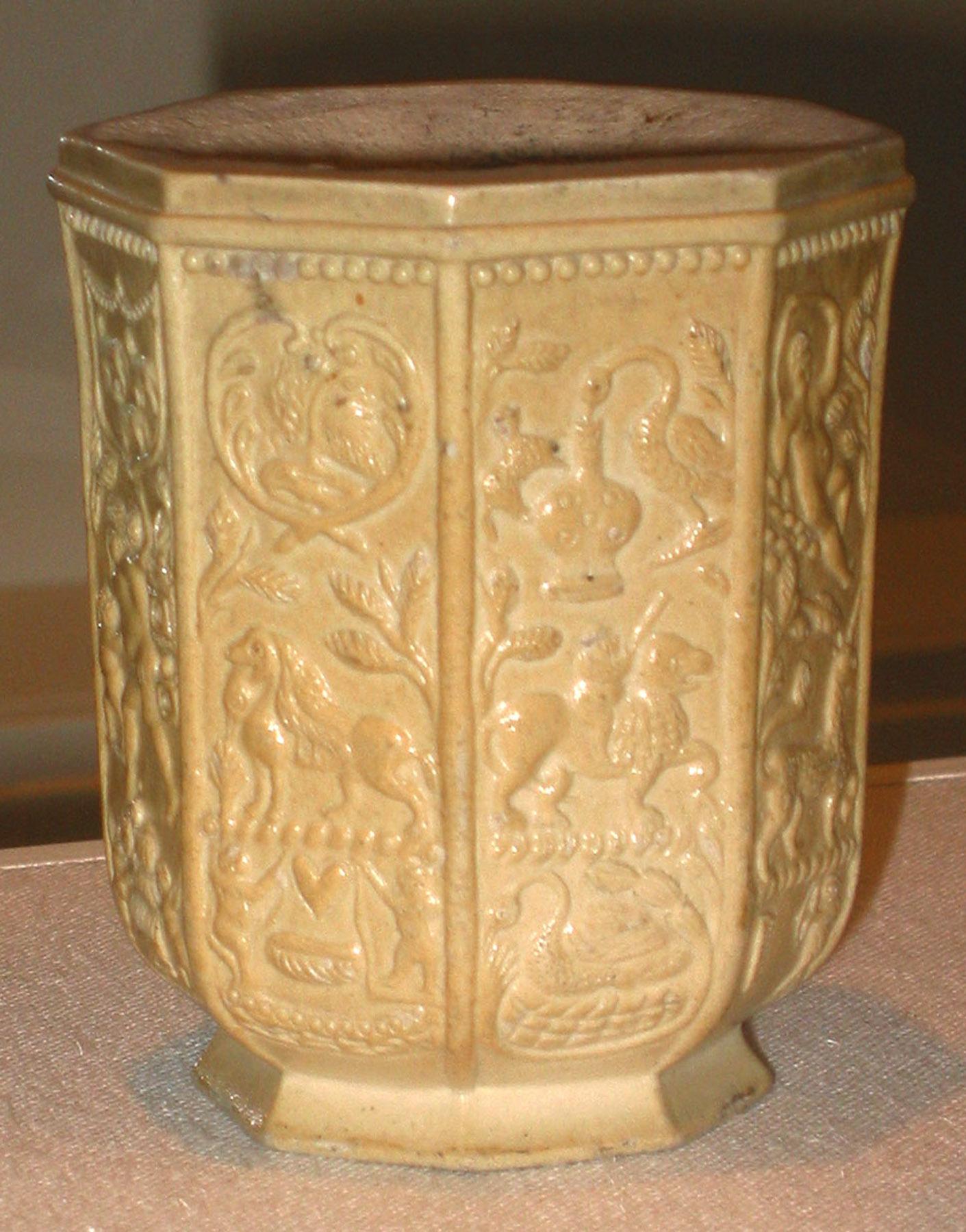 1970.0424 Salt-glazed cup mold