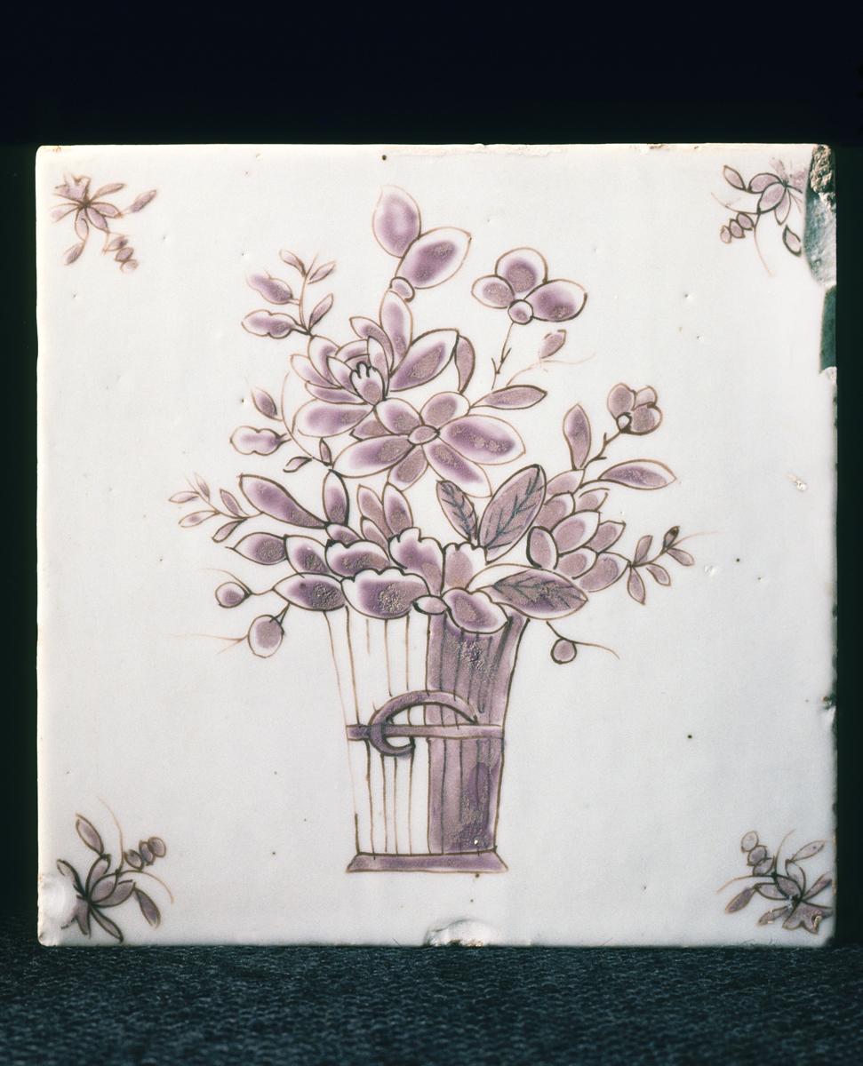 1970.0425 Tile, Fireplace Tile