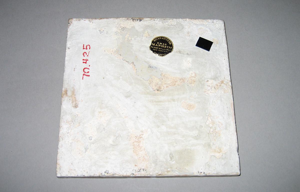1970.0425 Tile underside