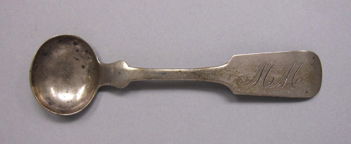 1970.0443 Spoon, upper surface