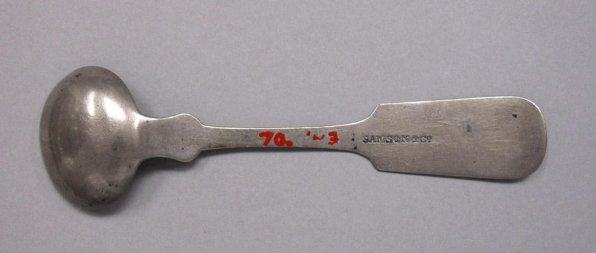 1970.0443 Spoon, underside