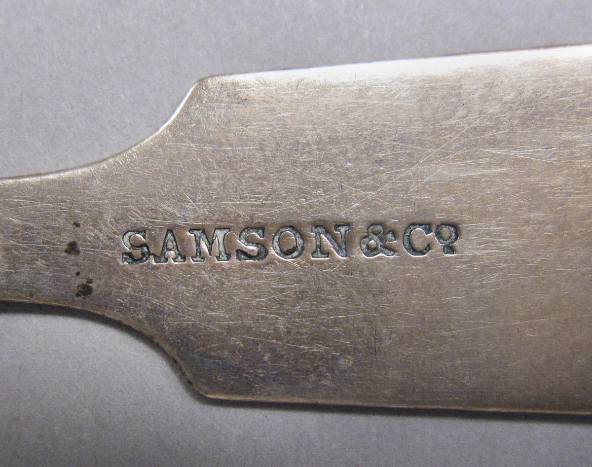 1970.0443 Spoon, mark