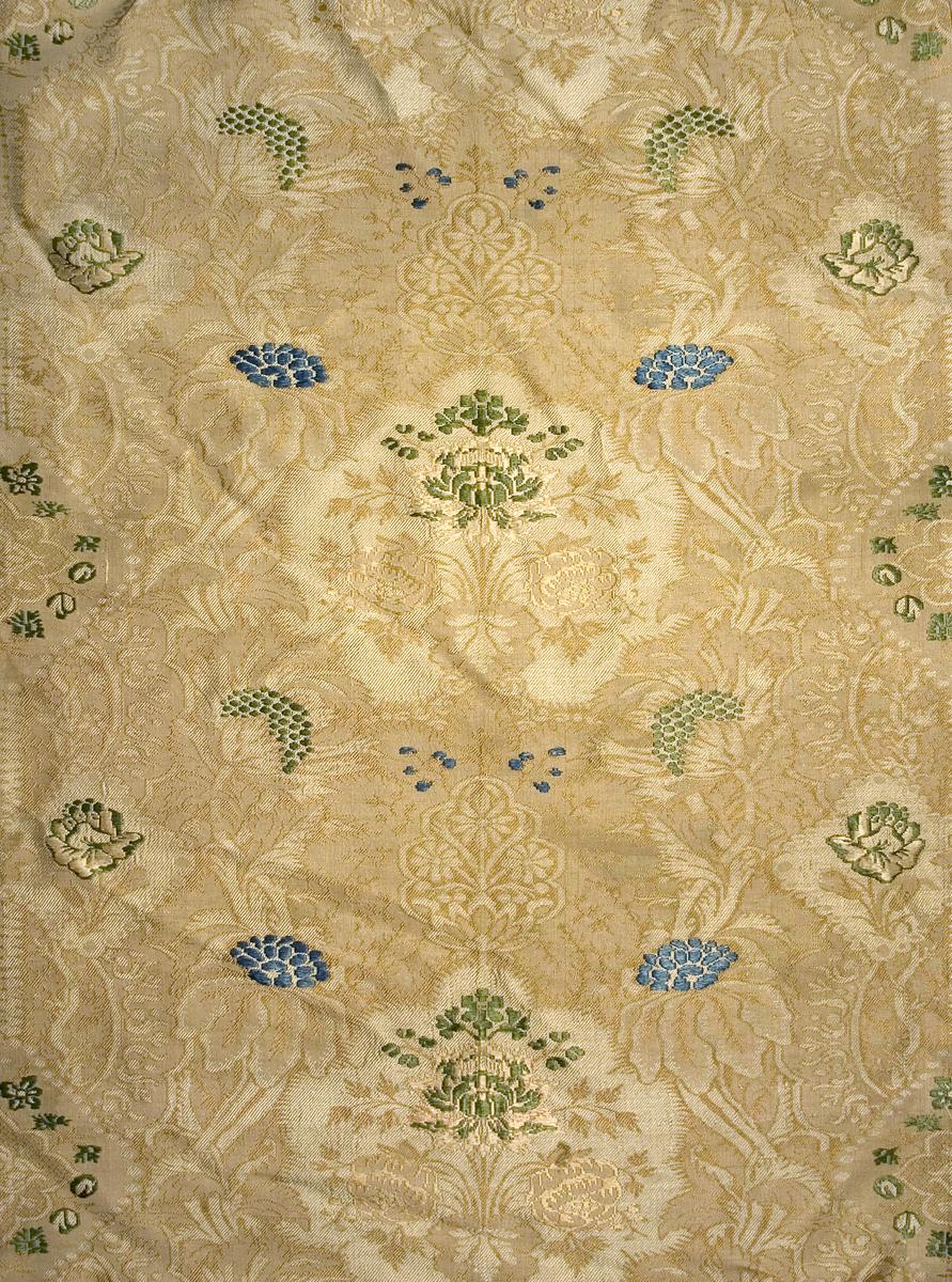 1969.8268 Slip Cover, Pattern Repeat