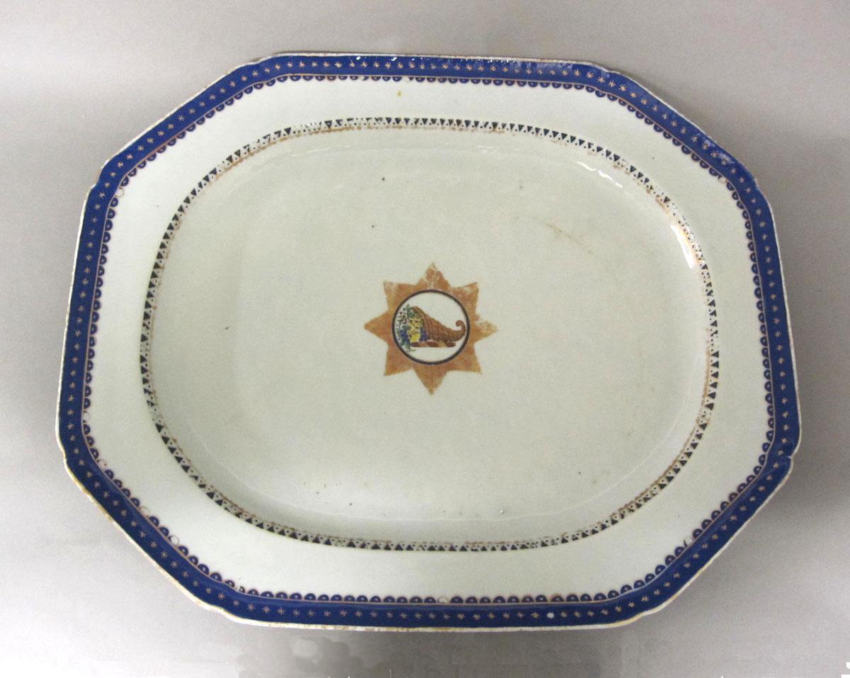 1970.0621.001 Porcelain platter