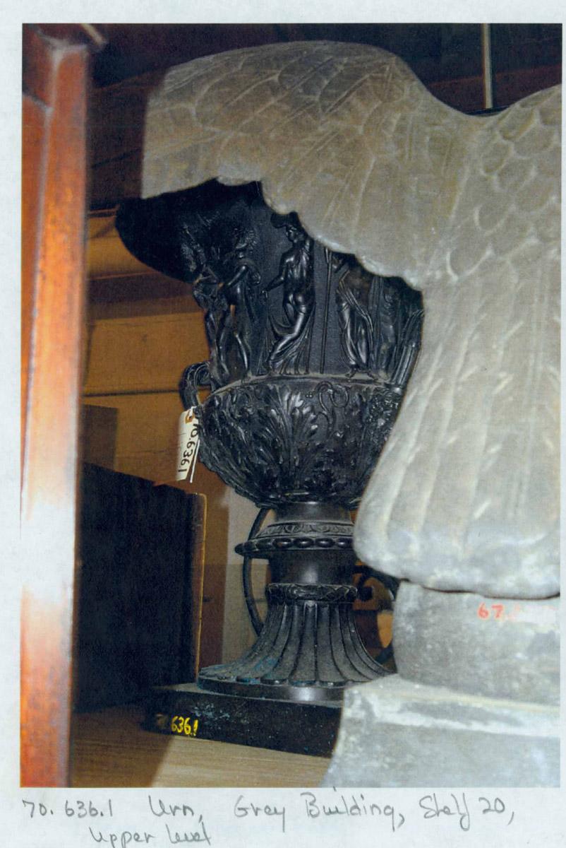 1970.0636.001 Urn (view 2)