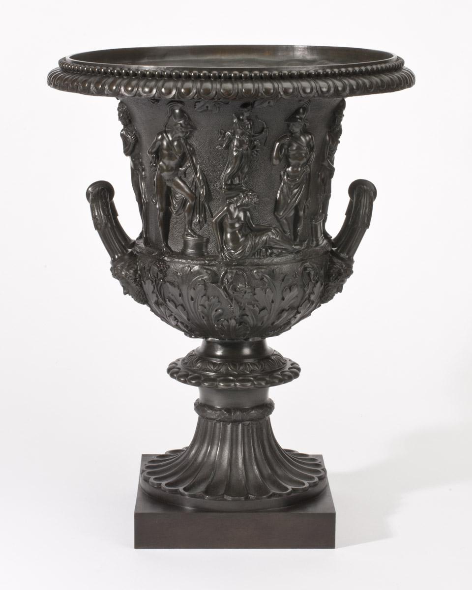 1970.0636.002 Urn