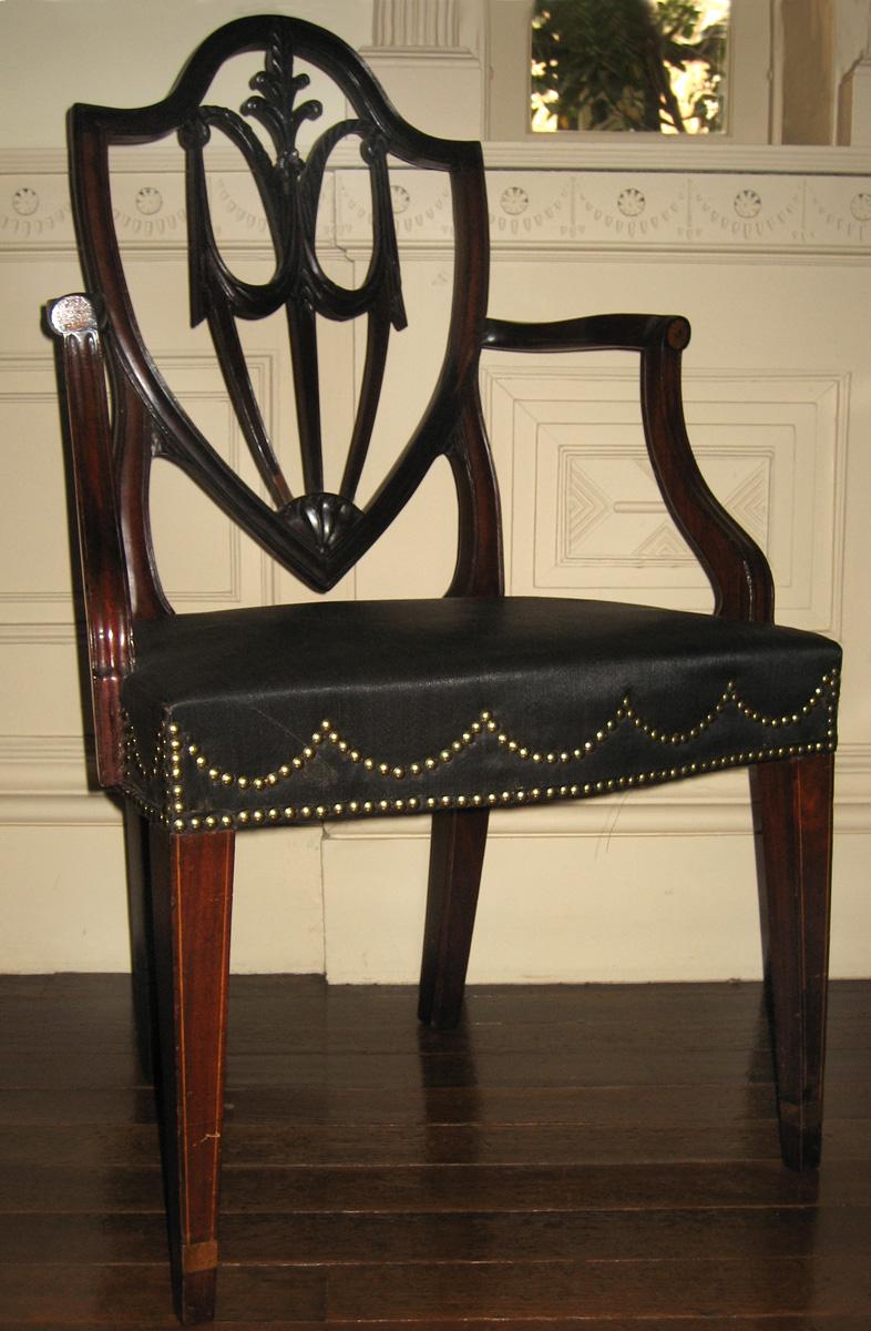 1957.0673 Armchair view 2