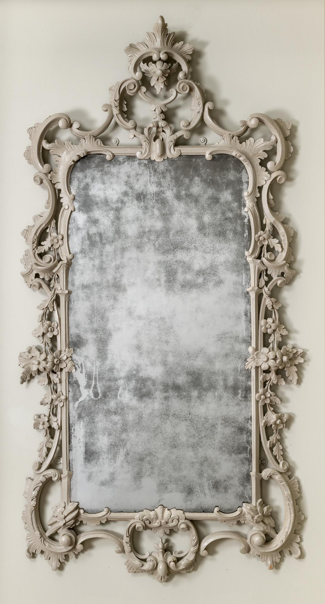 1952.0261 Looking glass or mirror, view 1