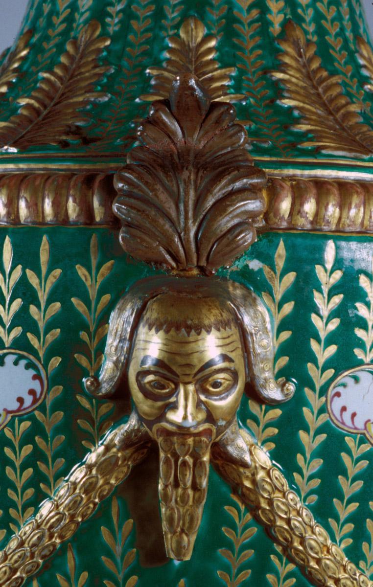1970.0786.001 Urn (handle detail)