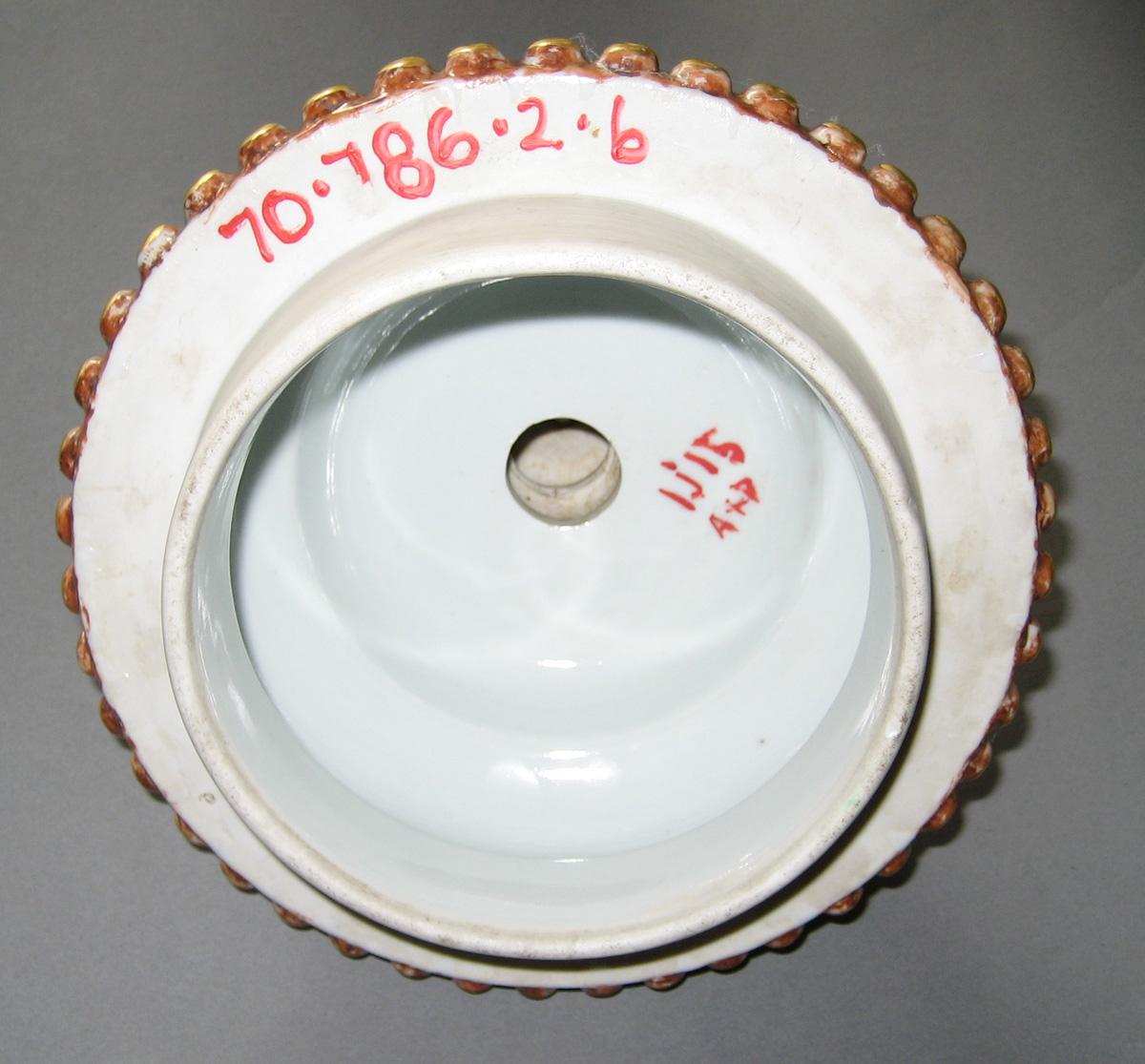 1970.0786.002 A, B Porcelain Urn underside lid