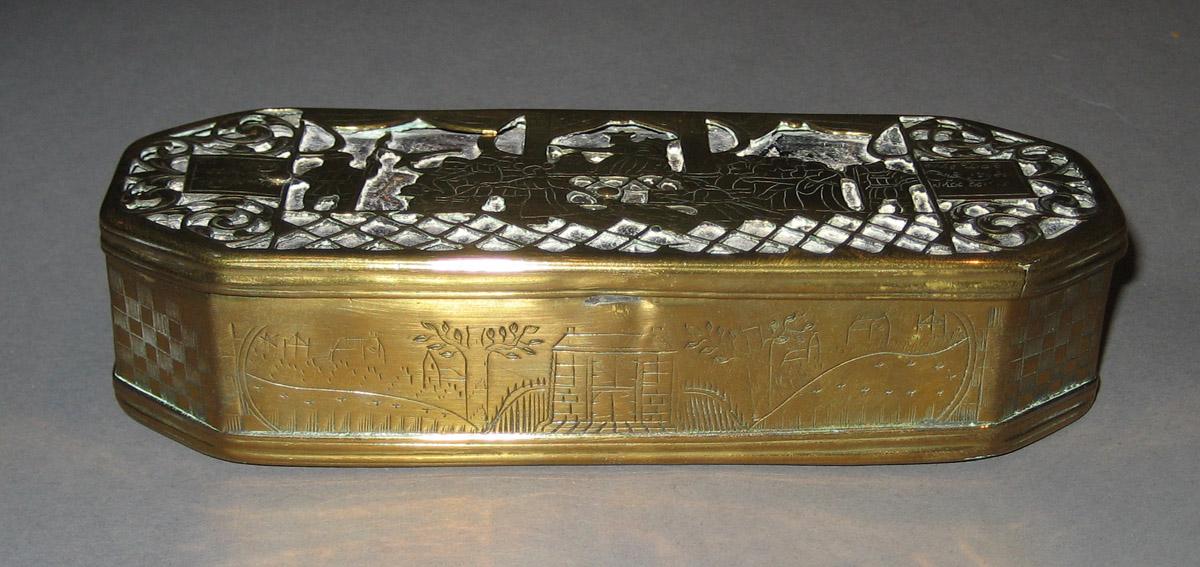 1970.0794 Tobacco box