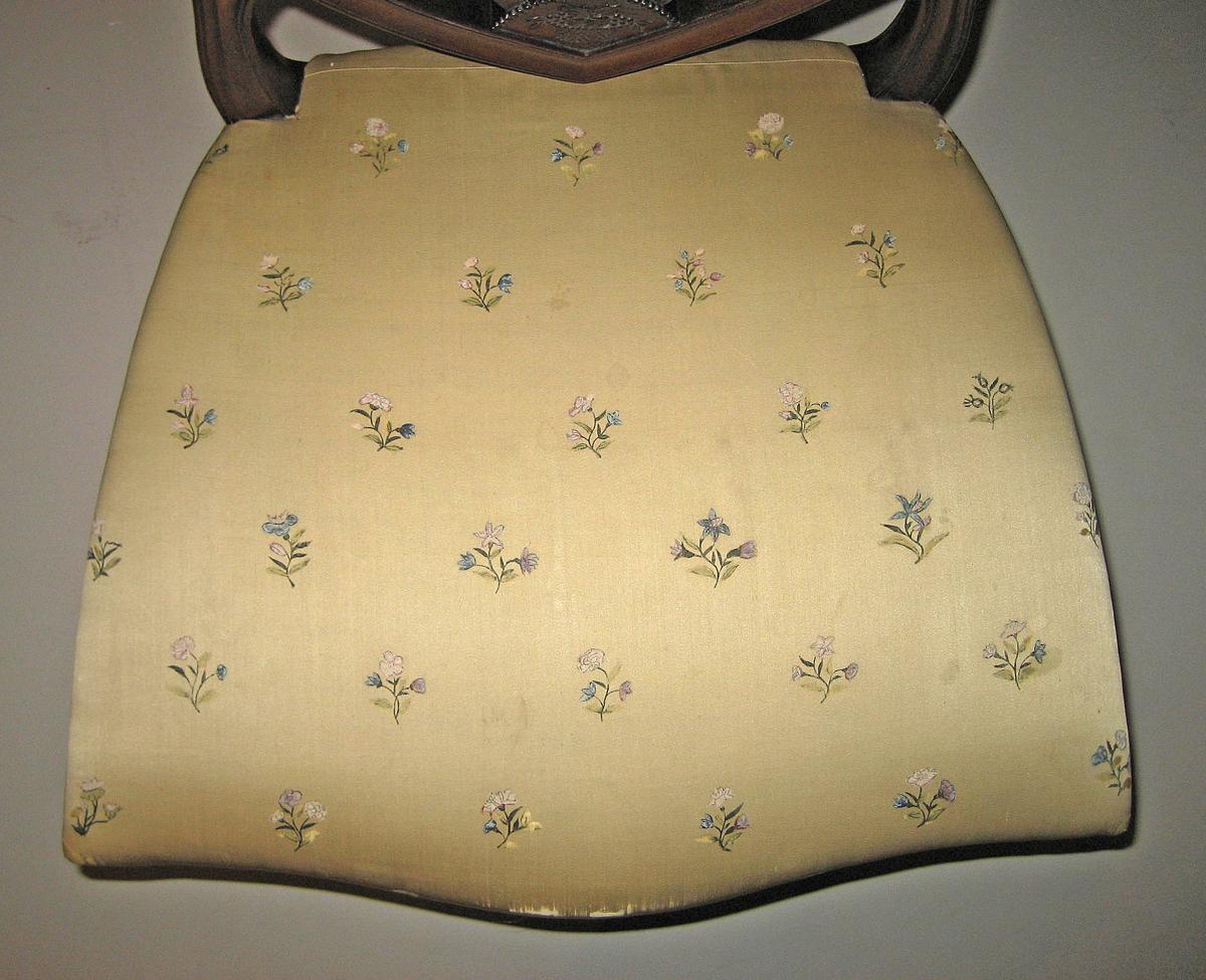 1957.0693 view 5