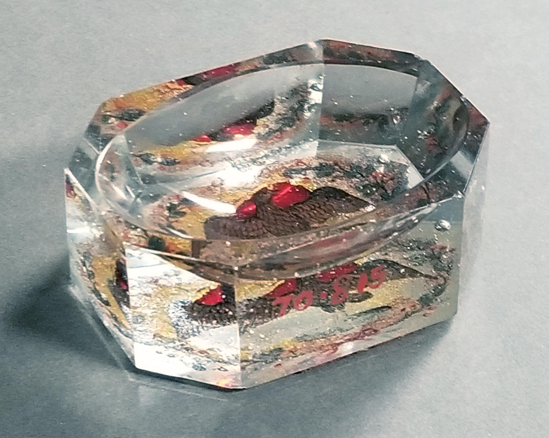 1970.0815 glass salt side view