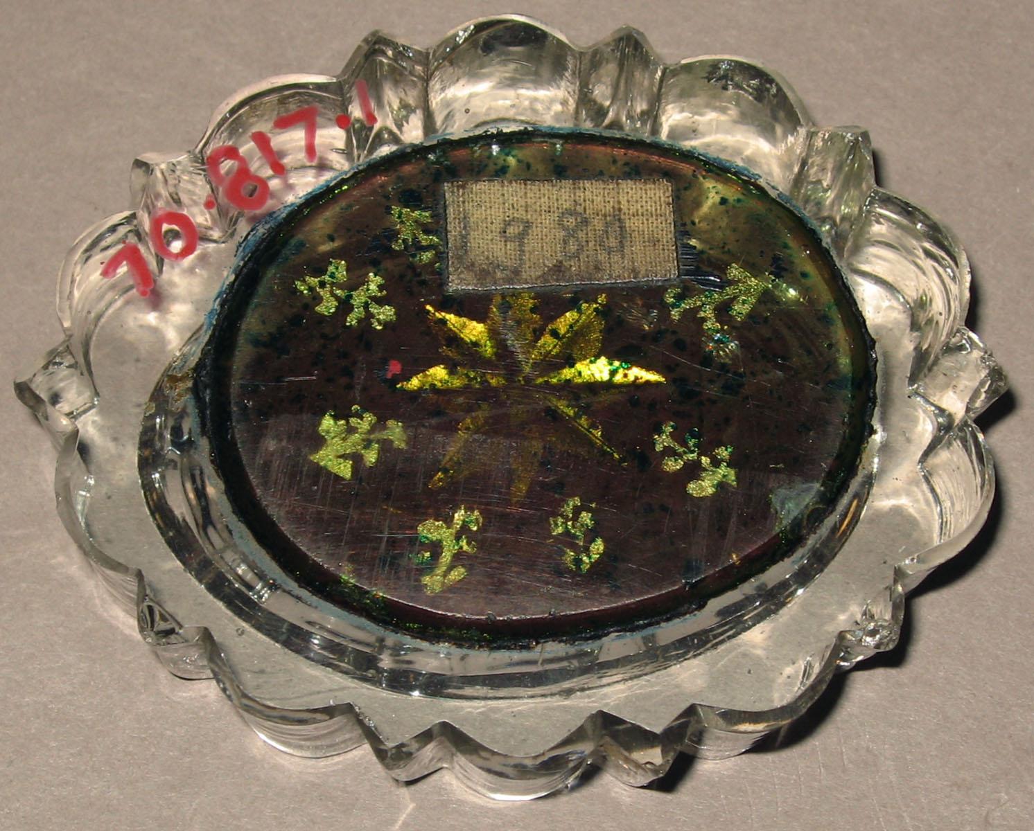 1970.0817.001 Glass salt dish (underside)