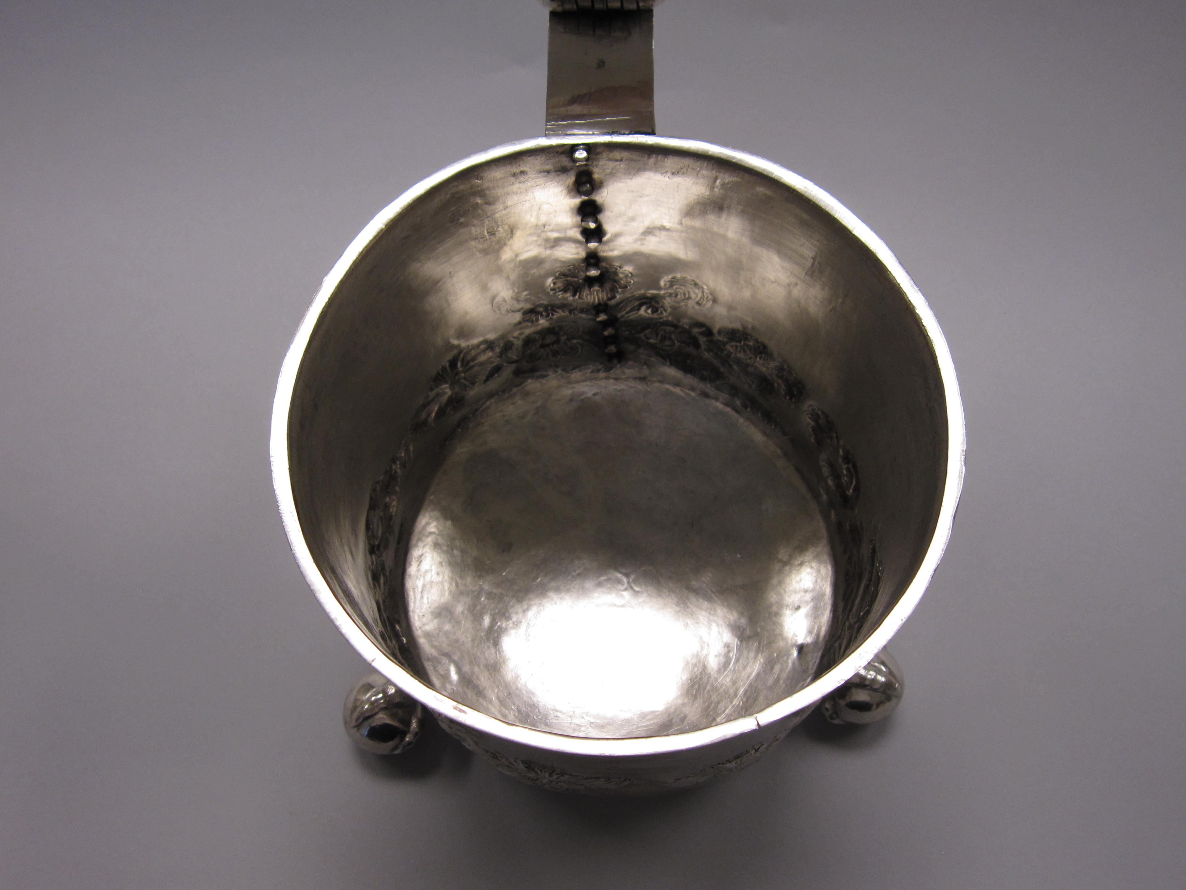 1970.0900 Silver Tankard interior