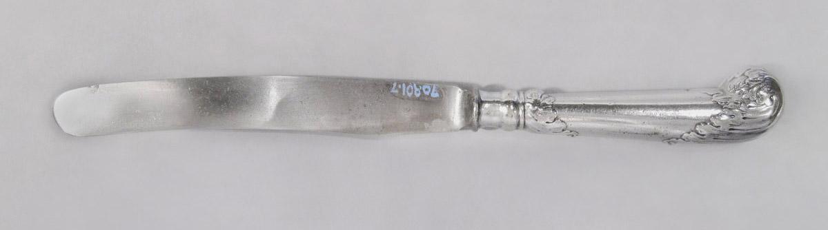 1970.0901.007 Knife, underside